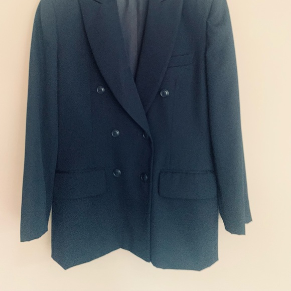 Casual Corner Navy double breasted blazer. - Picture 2 of 6